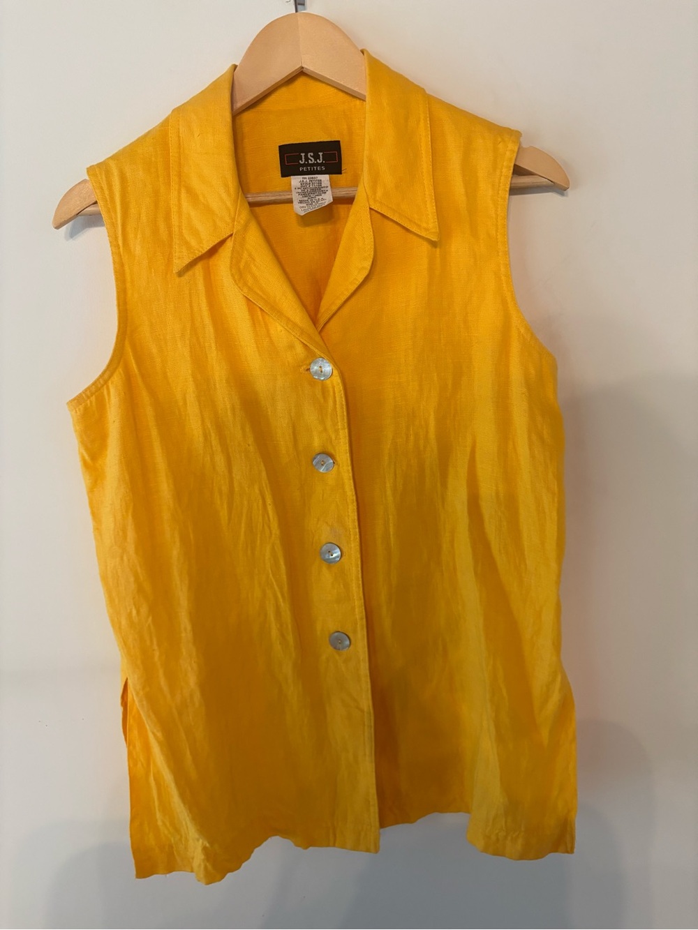 Petite Sleeveless Button-Down Top in Vibrant Yellow Linen Size 10